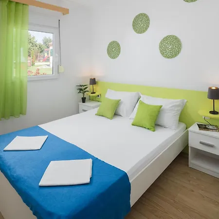 Pet Friendly Home In Tinjan Tinjan