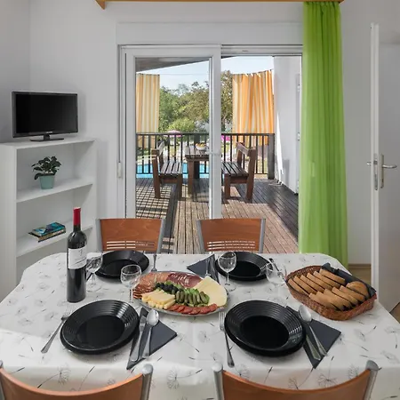 Nyaraló Pet Friendly Home In Tinjan