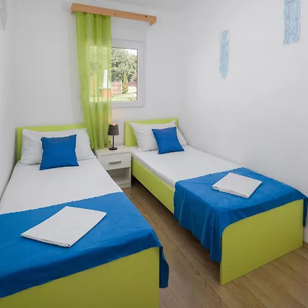 בית נופש Pet Friendly In Tinjan